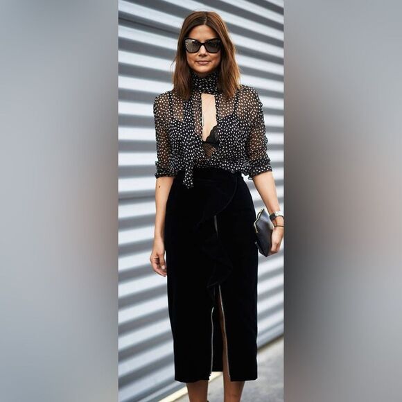 I’m wearing black in the Summer!  Styling inspiration - Picture 9 of 16